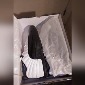 Jordan 12 Retro low